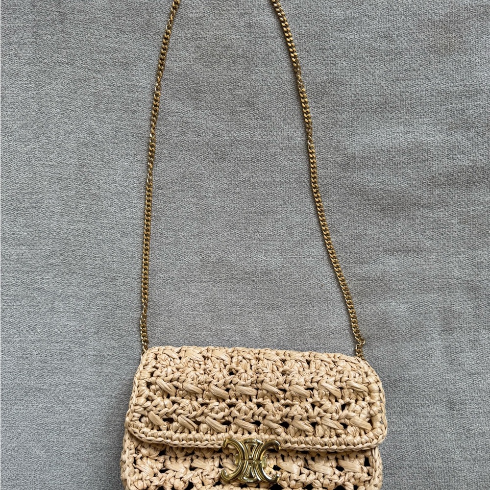 Elegant Woven Crossbody Bag with Gold Chain